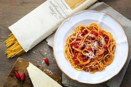 Spaghetti-all-Amatriciana_450x300_sp